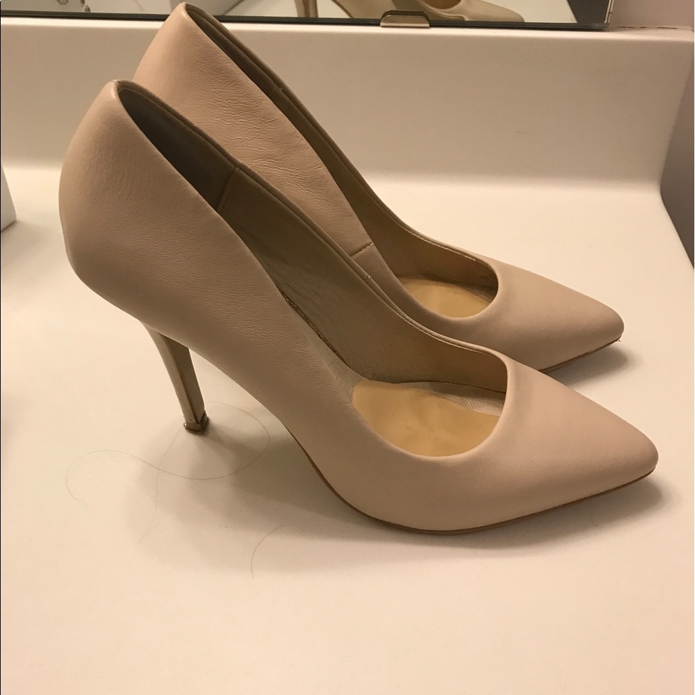Aldo nude pumps